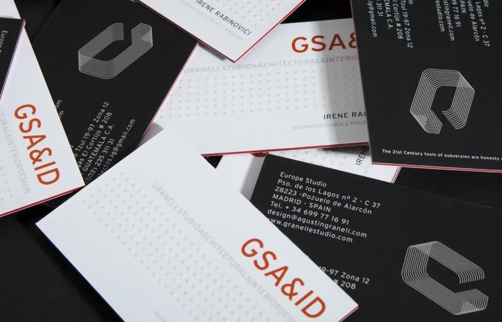Tarjetas de visita con barniz braille (barnizado)