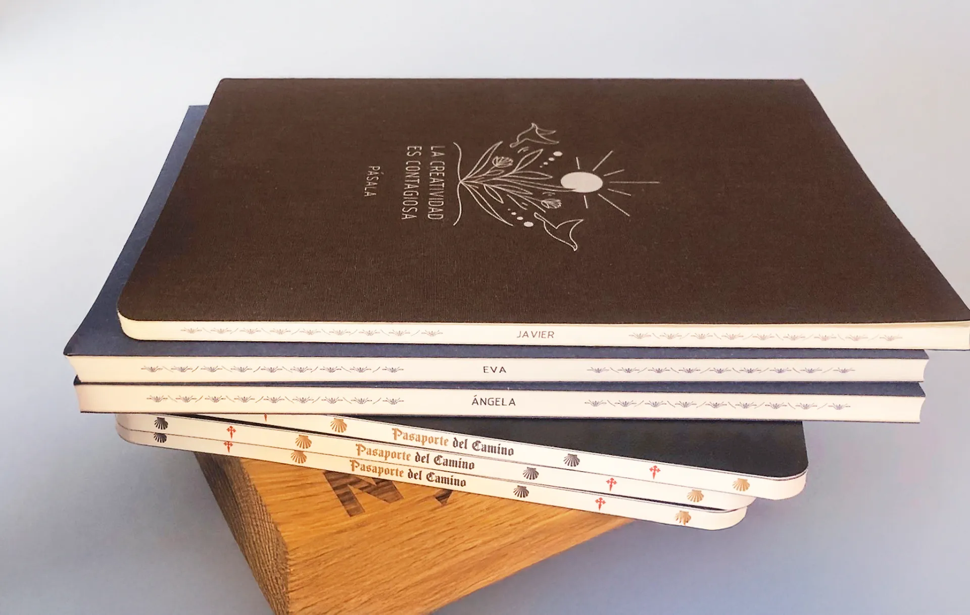 Cantos con diseños personalizados en cuadernos