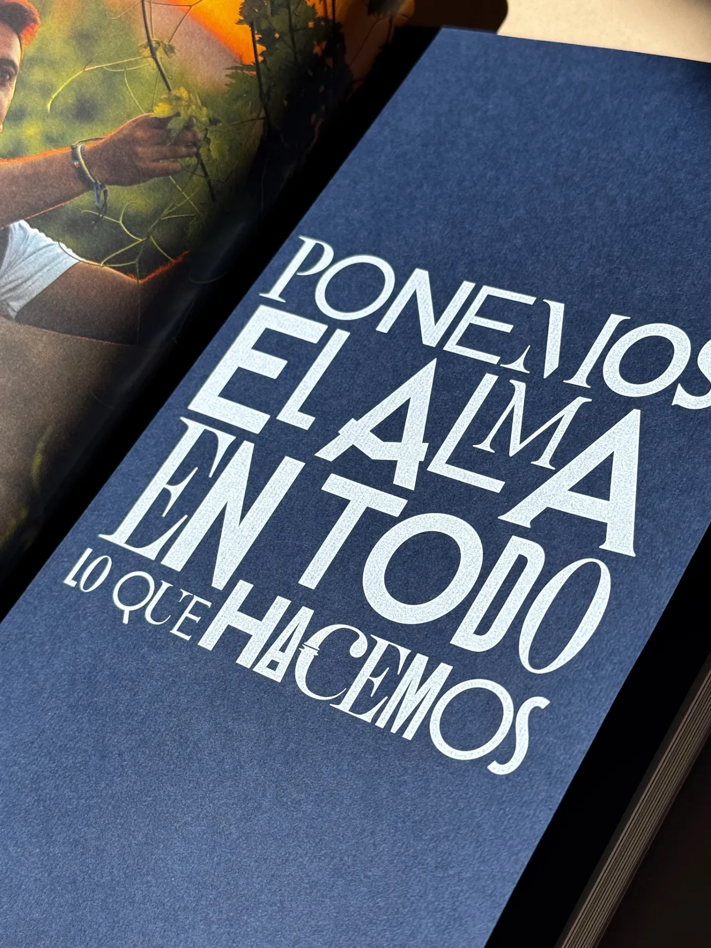 Tinta blanca sobre papeles con textura (impresión con tinta blanca)